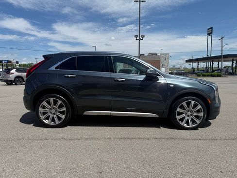 Used 2021 Cadillac XT4 Premium Luxury FWD image 8