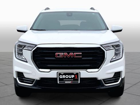 Certified 2022 GMC Terrain SLE w/ Driver Convenience Package image 3