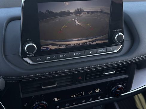 Used 2023 Nissan Rogue SV w/ SV Premium B Package image 19