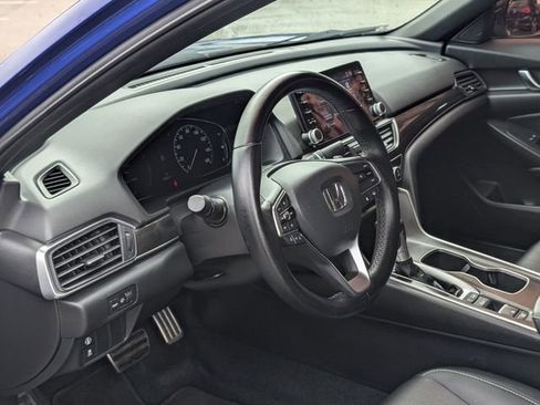 Used 2021 Honda Accord Sport image 12
