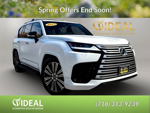 Used 2025 Lexus LX 700h Luxury image 1