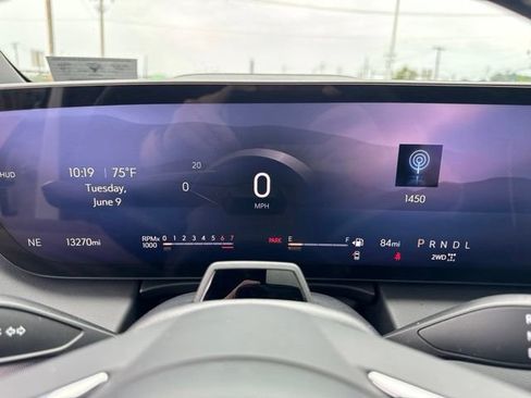 Used 2025 Buick Enclave Avenir w/ Super Cruise Package AWD/4WD image 19
