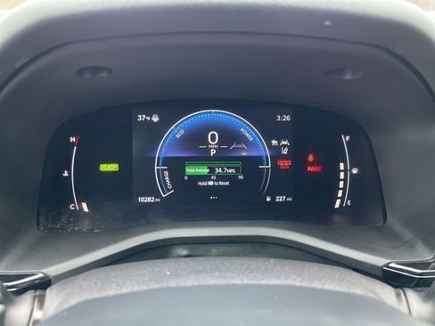 Certified 2025 Toyota Camry SE w/ Convenience Package image 9