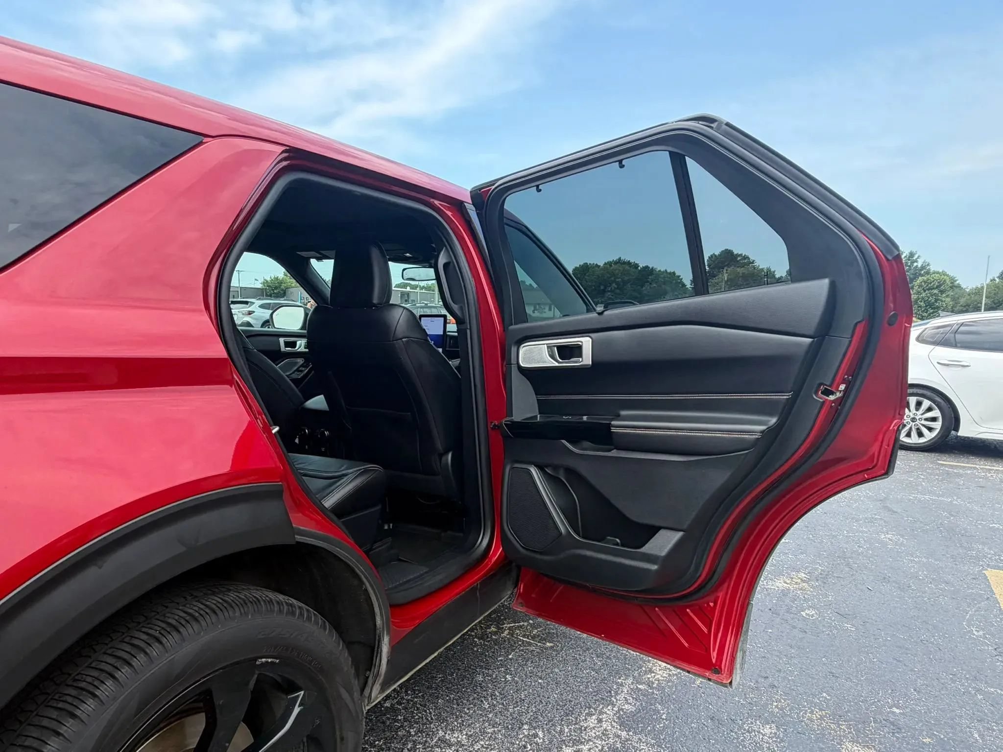 Used 2021 Ford Explorer ST w/ ST Street Pack AWD/4WD image 38