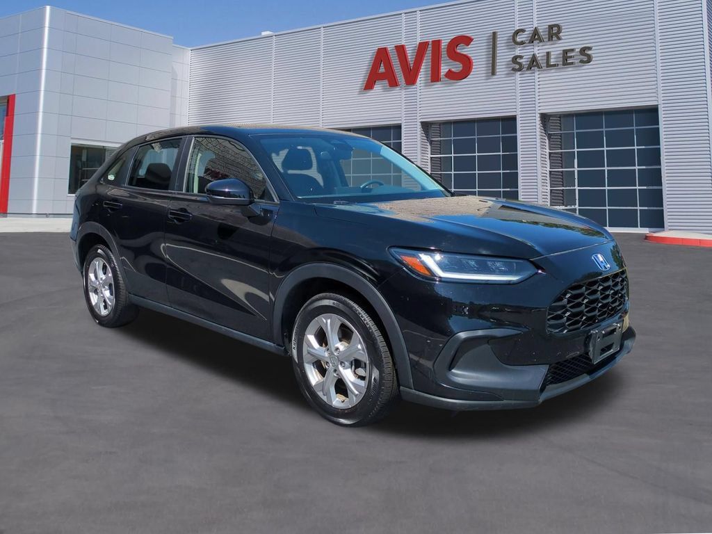 Used 2025 Honda HR-V LX image 3