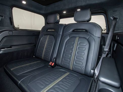 Used 2024 Rivian R1S Adventure AWD/4WD image 16