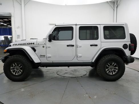 Used 2024 Jeep Wrangler Unlimited Rubicon 392 AWD/4WD image 4