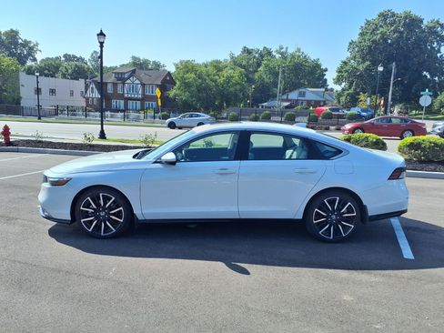 Used 2023 Honda Accord Touring image 29