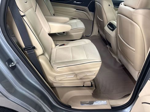 Used 2023 Cadillac Escalade Premium Luxury w/ Performance Package AWD/4WD image 46