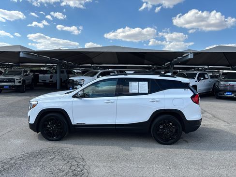 Certified 2021 GMC Terrain SLT w/ Elevation Edition FWD image 10