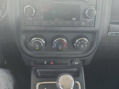 Used 2014 Jeep Patriot Sport w/ Power Value Group FWD image 19
