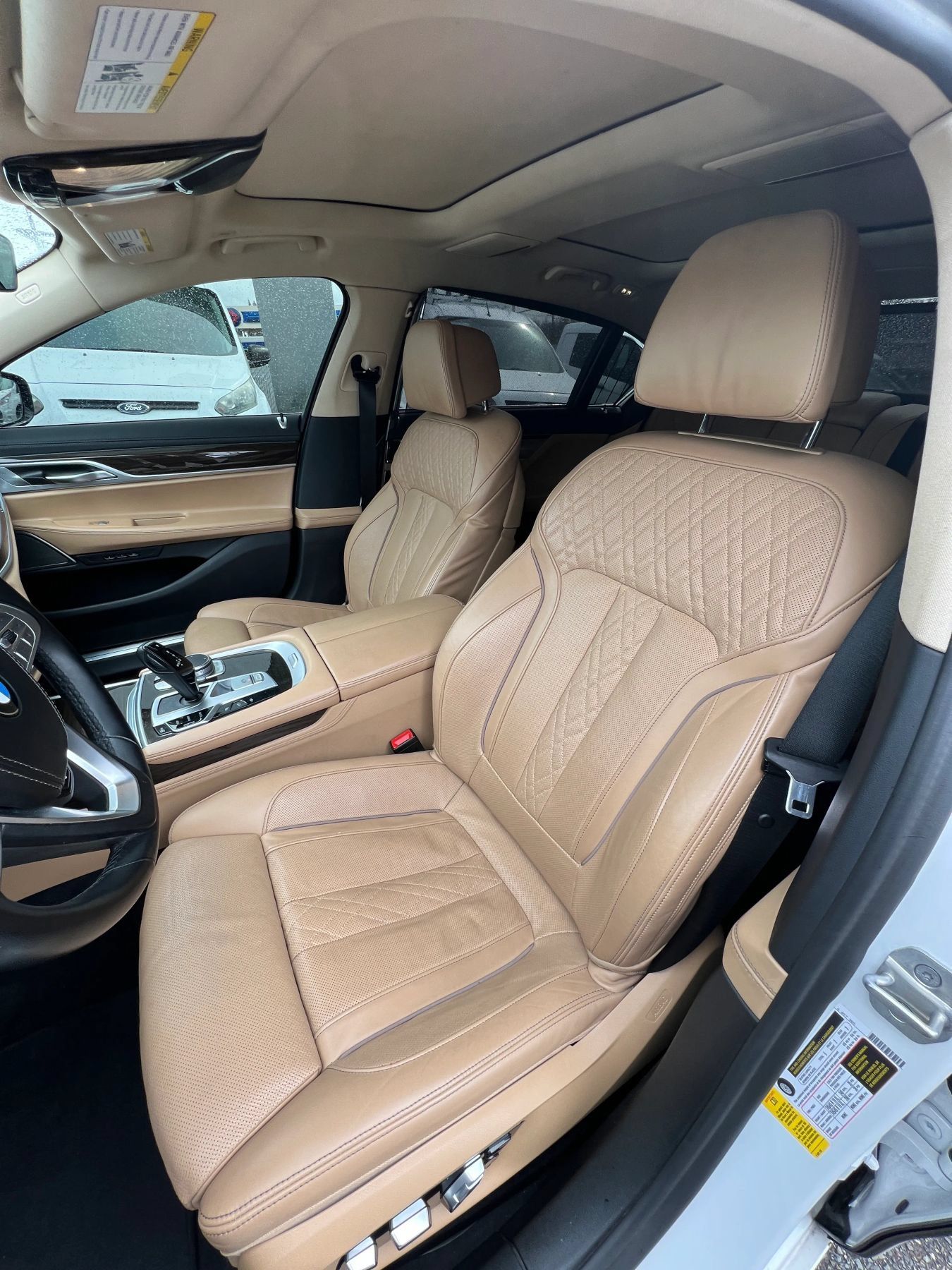 Used 2022 BMW 740i RWD image 11
