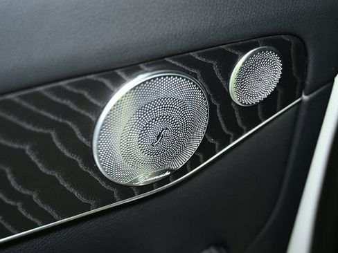 Used 2018 Mercedes-Benz GLC 300 4MATIC image 57