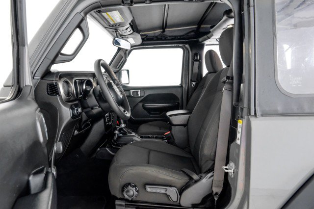 Used 2019 Jeep Wrangler Sport AWD/4WD image 30