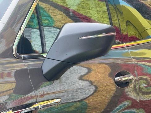 Used 2018 Buick Enclave Essence image 9