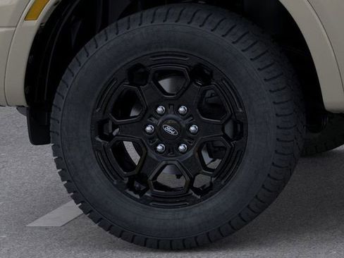 New 2025 Ford Ranger XLT w/ Equipment Group 301A High image 19