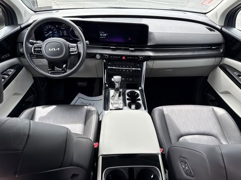 Used 2024 Kia Carnival SX FWD image 15