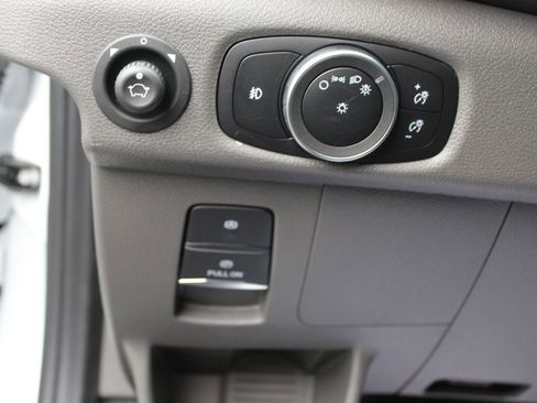 New 2025 Ford Transit 250 148 Medium Roof w/ Load Area Protection Package image 17