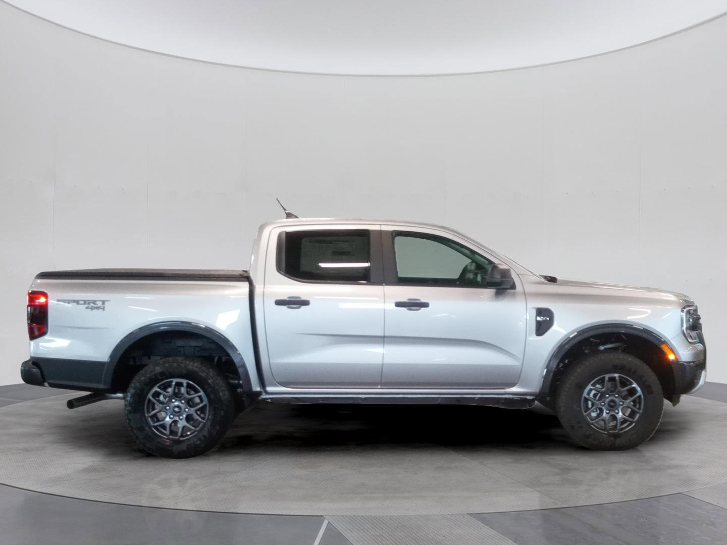 Used 2024 Ford Ranger XLT w/ Equipment Group 301A High AWD/4WD image 8