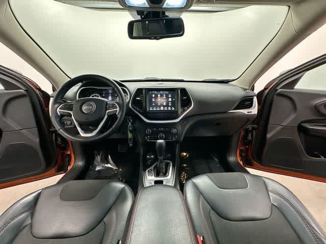 Used 2016 Jeep Cherokee Trailhawk AWD/4WD image 19