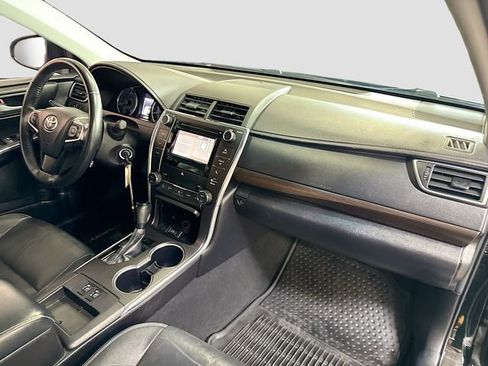 Used 2015 Toyota Camry XLE image 27