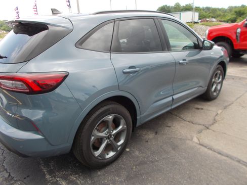 Used 2023 Ford Escape ST-Line w/ Tech Pack #1 AWD/4WD image 3