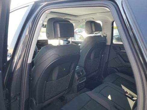 Used 2020 Audi Q5 e Prestige image 14