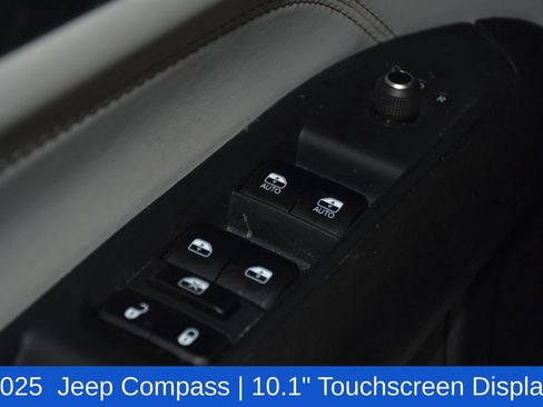 Used 2025 Jeep Compass Limited AWD/4WD image 25