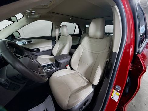 Used 2021 Ford Explorer Platinum w/ Equipment Group 601A image 23