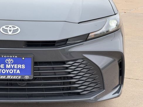 Used 2026 Toyota Camry LE FWD image 4