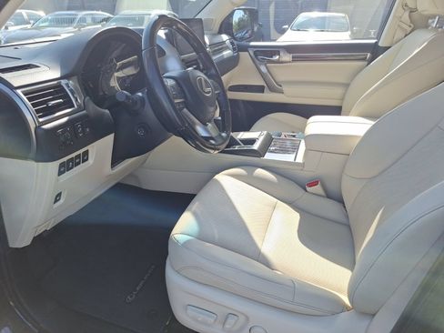 Used 2022 Lexus GX 460 Premium w/ Premium Package AWD/4WD image 14