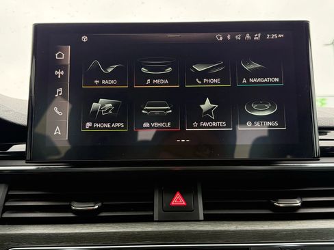 Used 2021 Audi A4 2.0T Premium w/ Convenience Package image 32