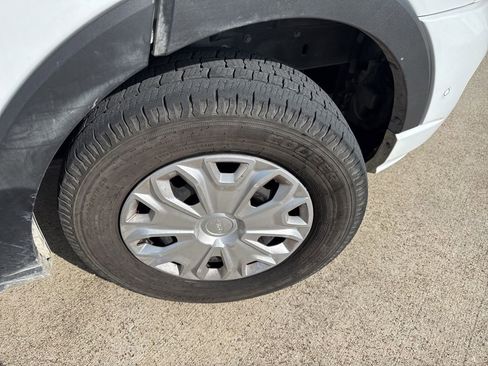 Used 2023 Ford Transit 350 XLT image 15