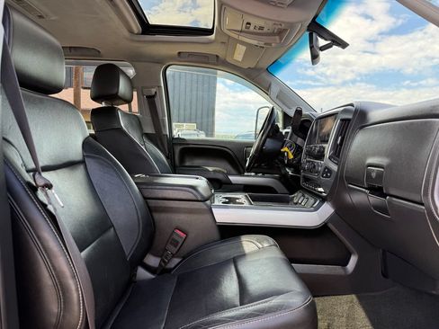 Used 2015 Chevrolet Silverado 2500 LTZ AWD/4WD image 29