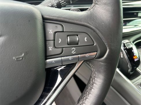 Used 2024 Cadillac Escalade ESV Sport w/ LPO, ONYX Package image 20