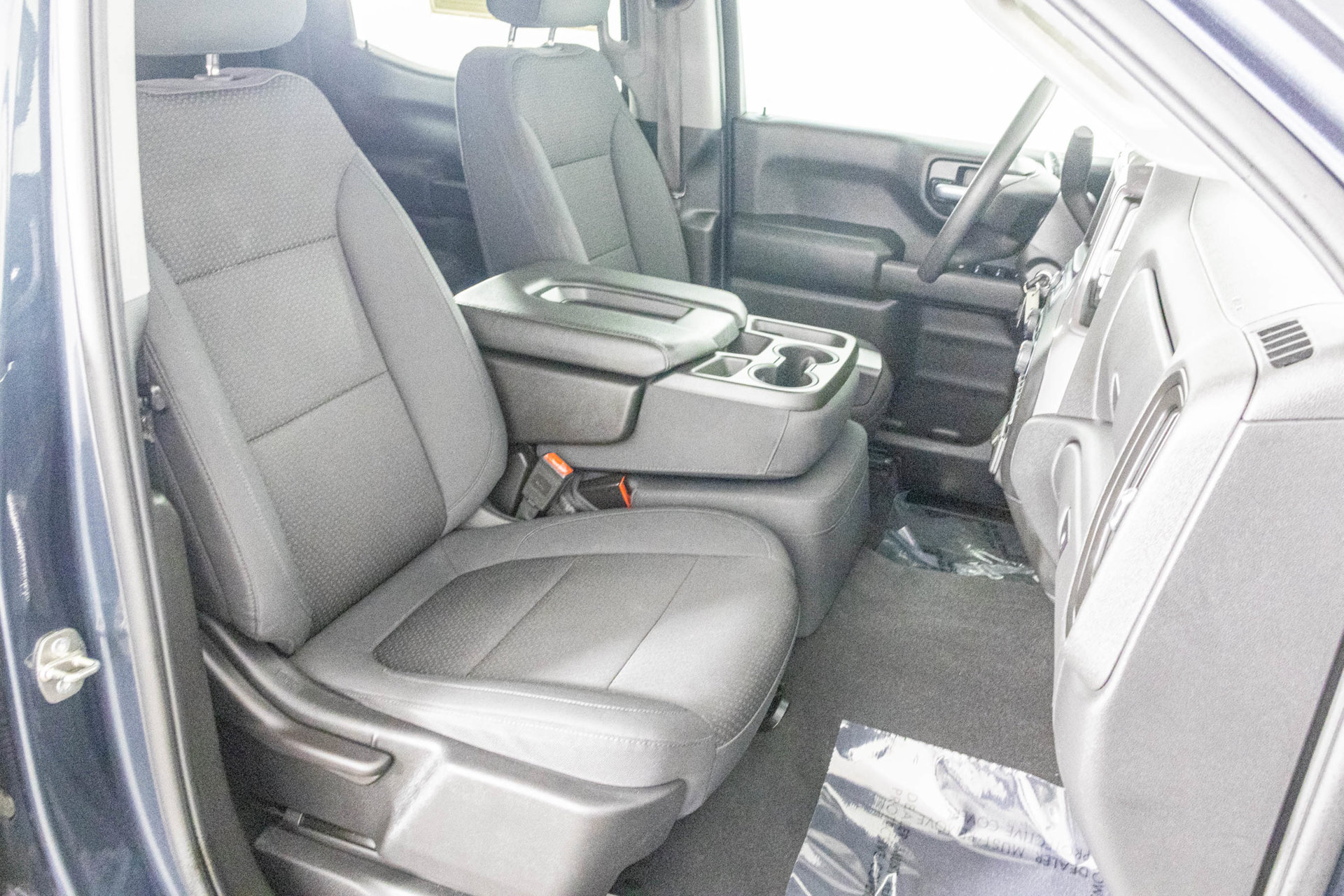 Used 2020 Chevrolet Silverado 1500 Custom w/ Custom Value Package AWD/4WD image 42