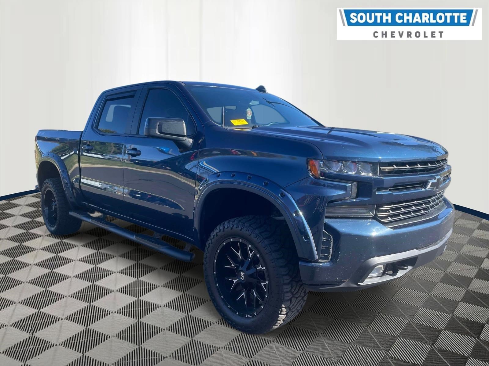 Used 2020 Chevrolet Silverado 1500 RST AWD/4WD image 3