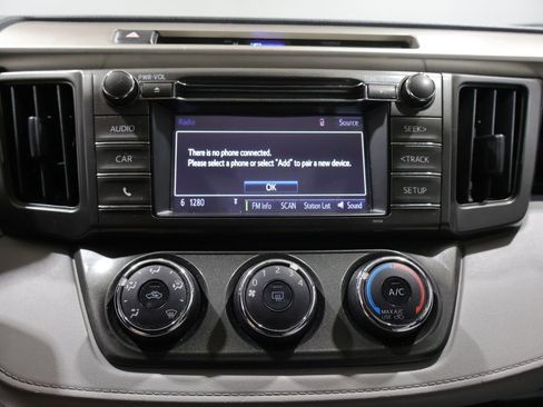 Used 2014 Toyota RAV4 LE AWD/4WD image 25