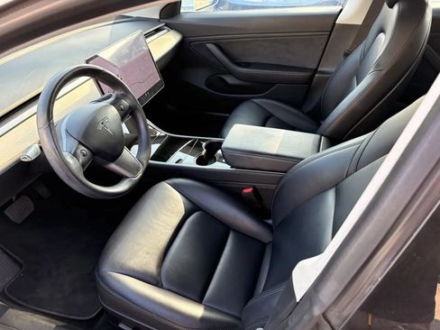 Used 2018 Tesla Model 3 Long Range RWD image 11
