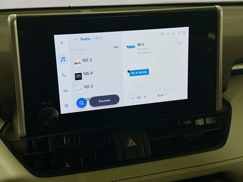 Used 2023 Toyota RAV4 XLE w/ Convenience Package image 14