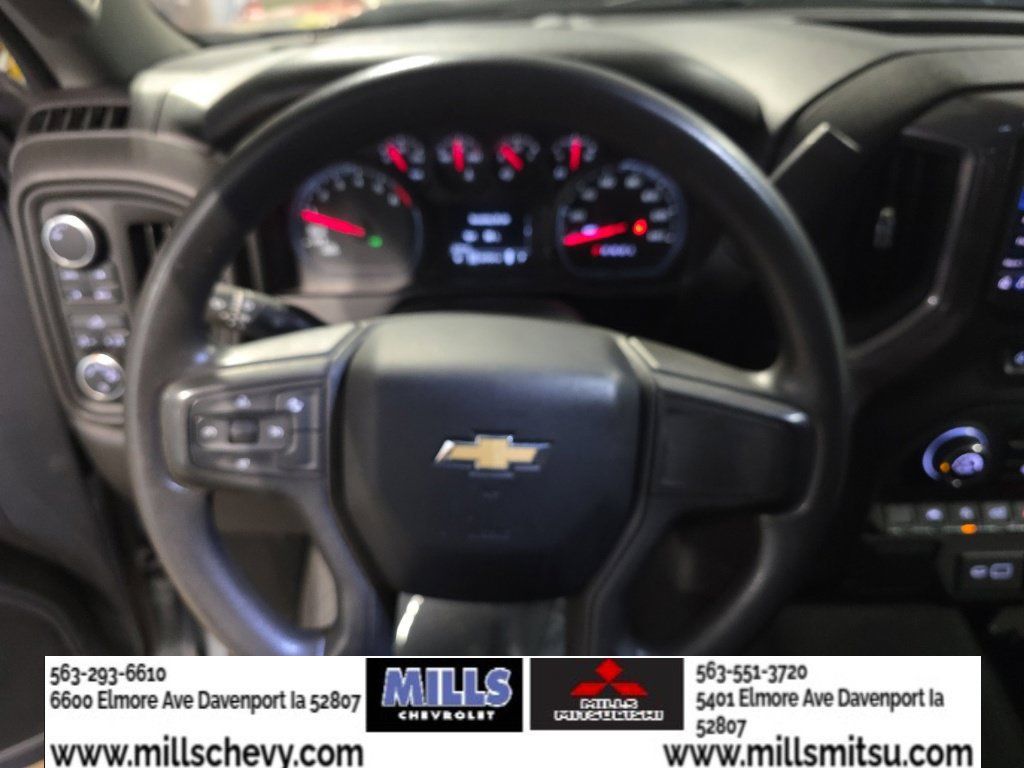 Used 2023 Chevrolet Silverado 1500 Custom AWD/4WD image 9