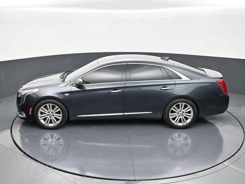 Used 2019 Cadillac XTS Luxury FWD image 13