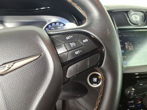 Used 2016 Chrysler 300 S AWD/4WD image 17
