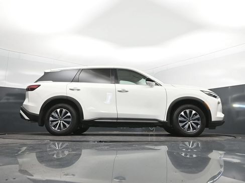 Certified 2025 INFINITI QX60 Pure FWD image 39