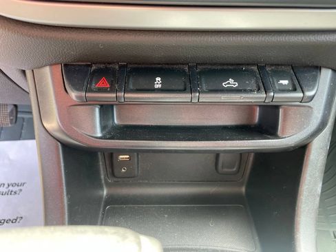 Used 2016 Chevrolet Colorado LT w/ LT Convenience Package RWD image 19