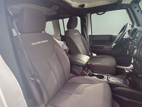 Used 2018 Jeep Wrangler Unlimited Sport AWD/4WD image 22