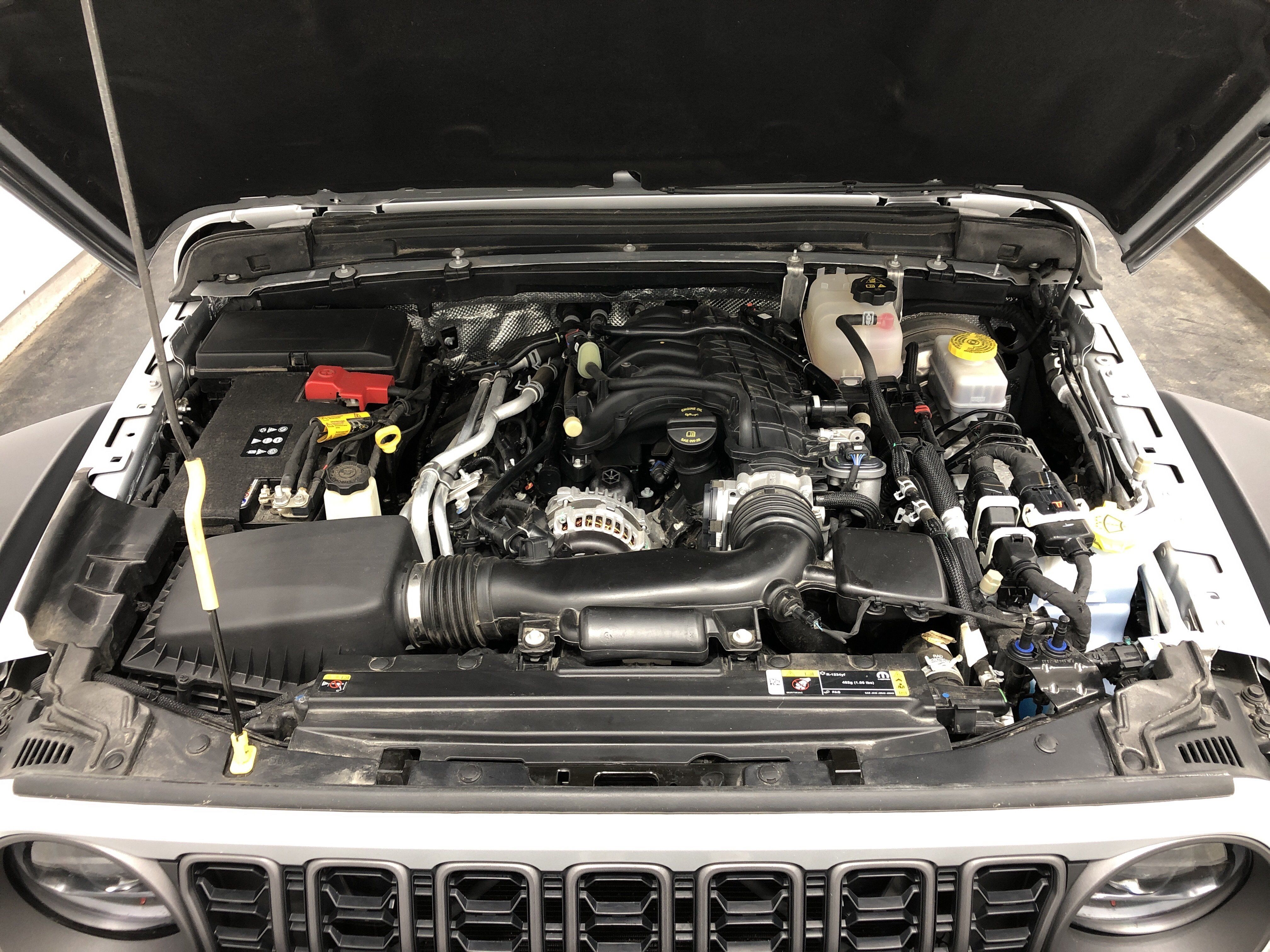 Certified 2024 Jeep Wrangler Unlimited Rubicon w/ Convenience Group AWD/4WD image 8