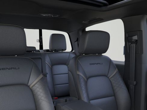 New 2026 GMC Canyon Denali image 24