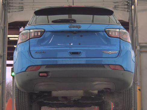 Used 2019 Jeep Compass Trailhawk w/ Cold Weather Group image 4