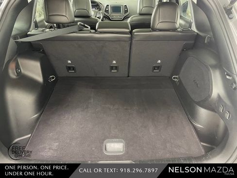 Used 2021 Jeep Cherokee Latitude Lux w/ Sun & Sound Group image 38